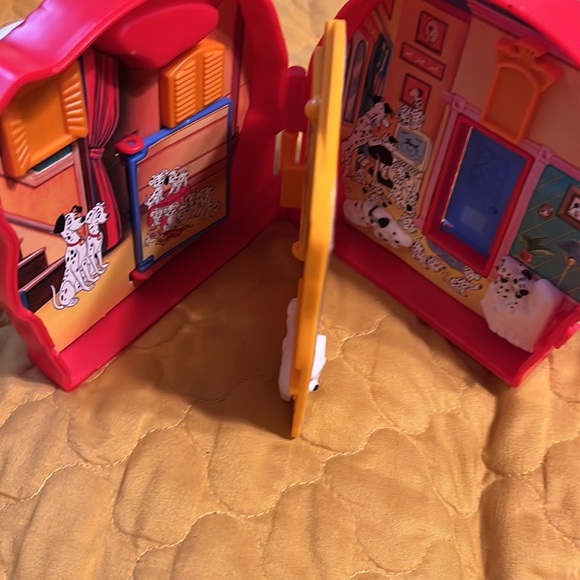 101 Dalmatians Vintage Toy Set - Picture 2 of 5